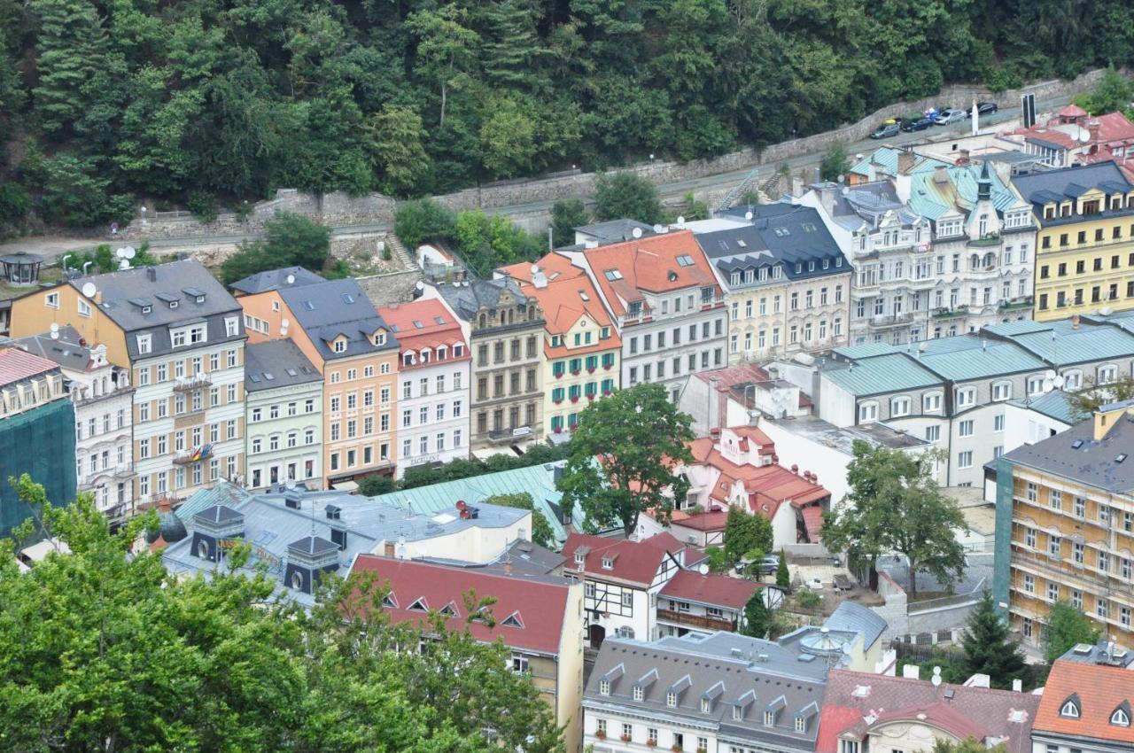 Hotel Maltezsky Kriz Karlovy Vary Exterior photo